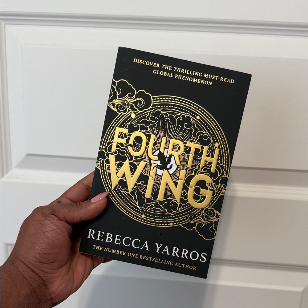 Fourth Wing Book by Rebecca Yarros